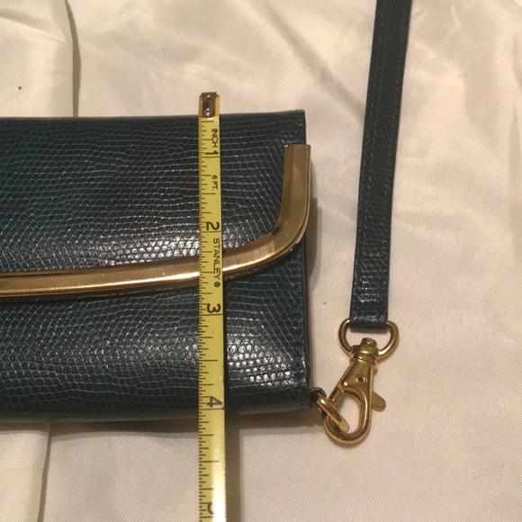 Clutch - Picture 8 of 8